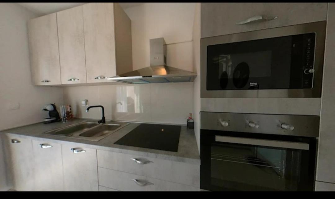Ferienwohnung New Apartman P & B Trogir Exterior foto