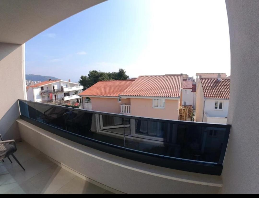 Ferienwohnung New Apartman P & B Trogir Exterior foto
